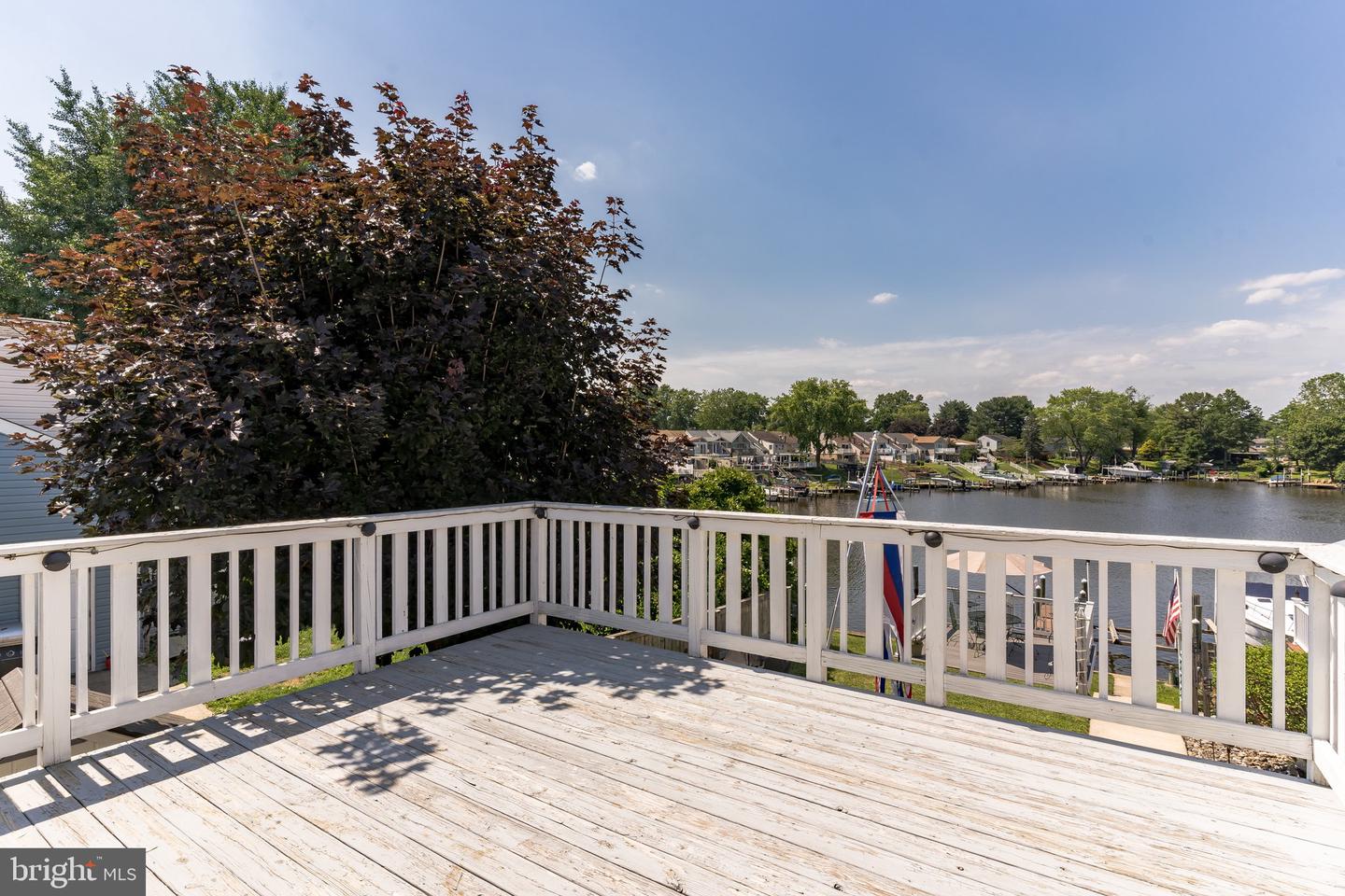 21 Neptune Dr