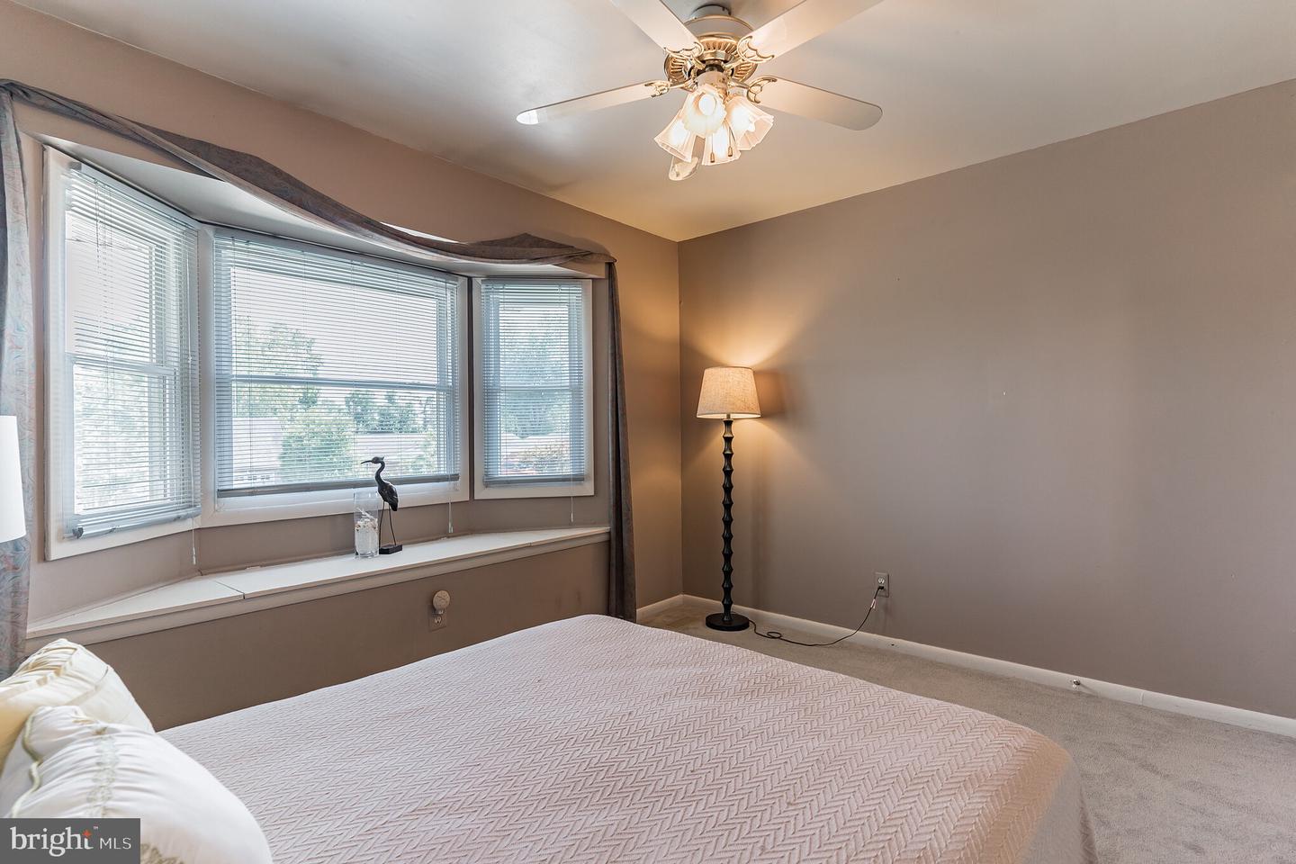 21 Neptune Dr
