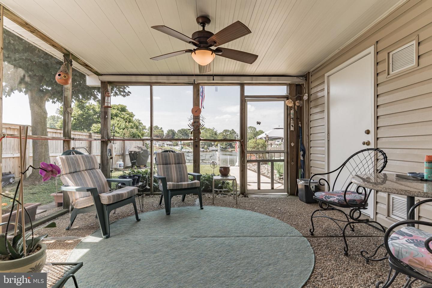 21 Neptune Dr