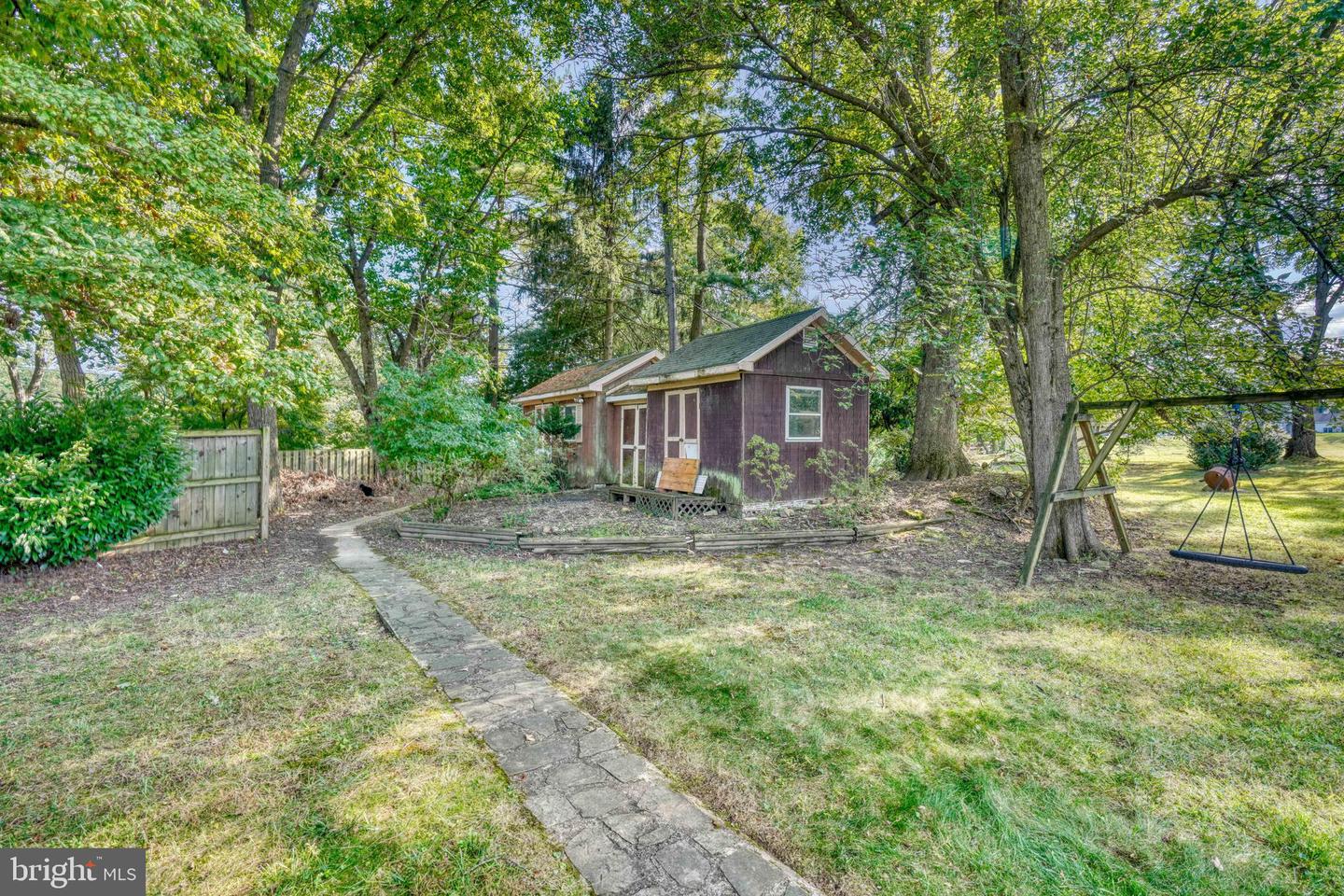 4809 Rollingtop Rd