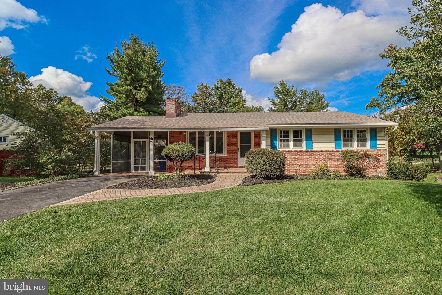 10206 Donleigh Dr