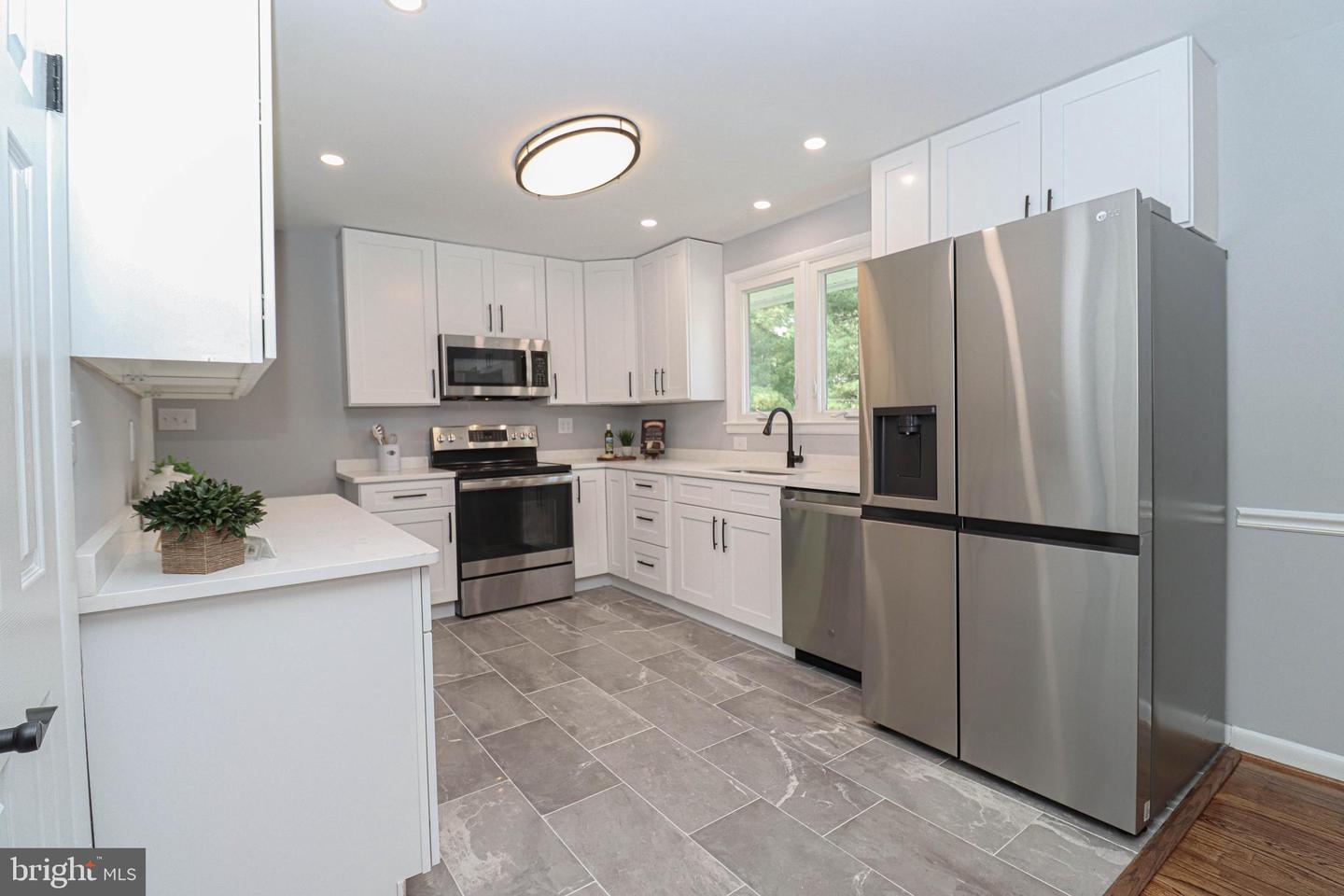 10206 Donleigh Dr