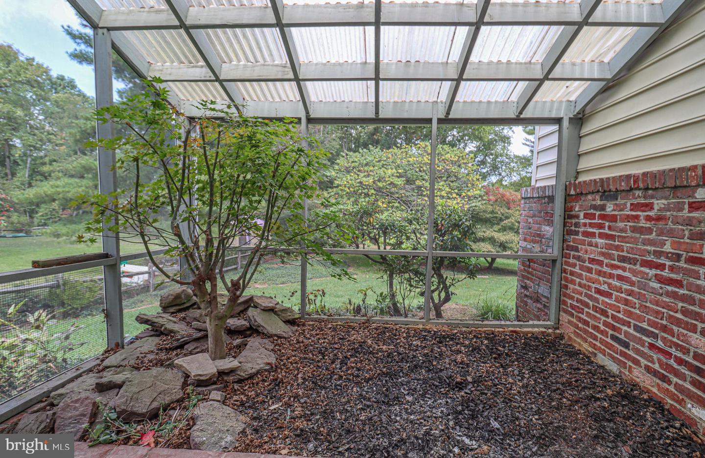 10206 Donleigh Dr