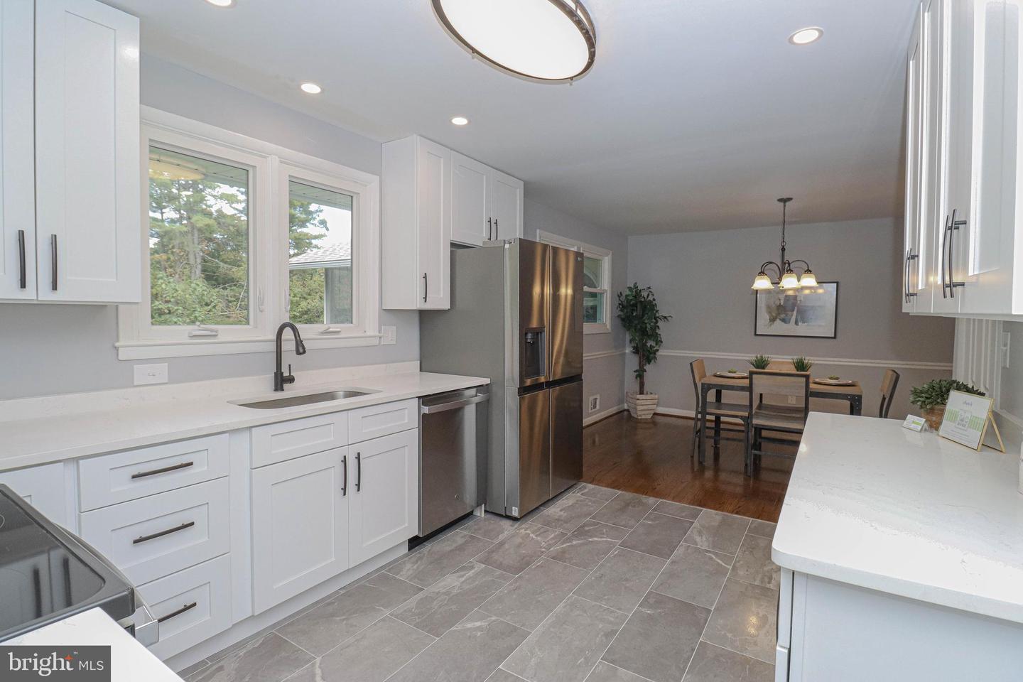 10206 Donleigh Dr