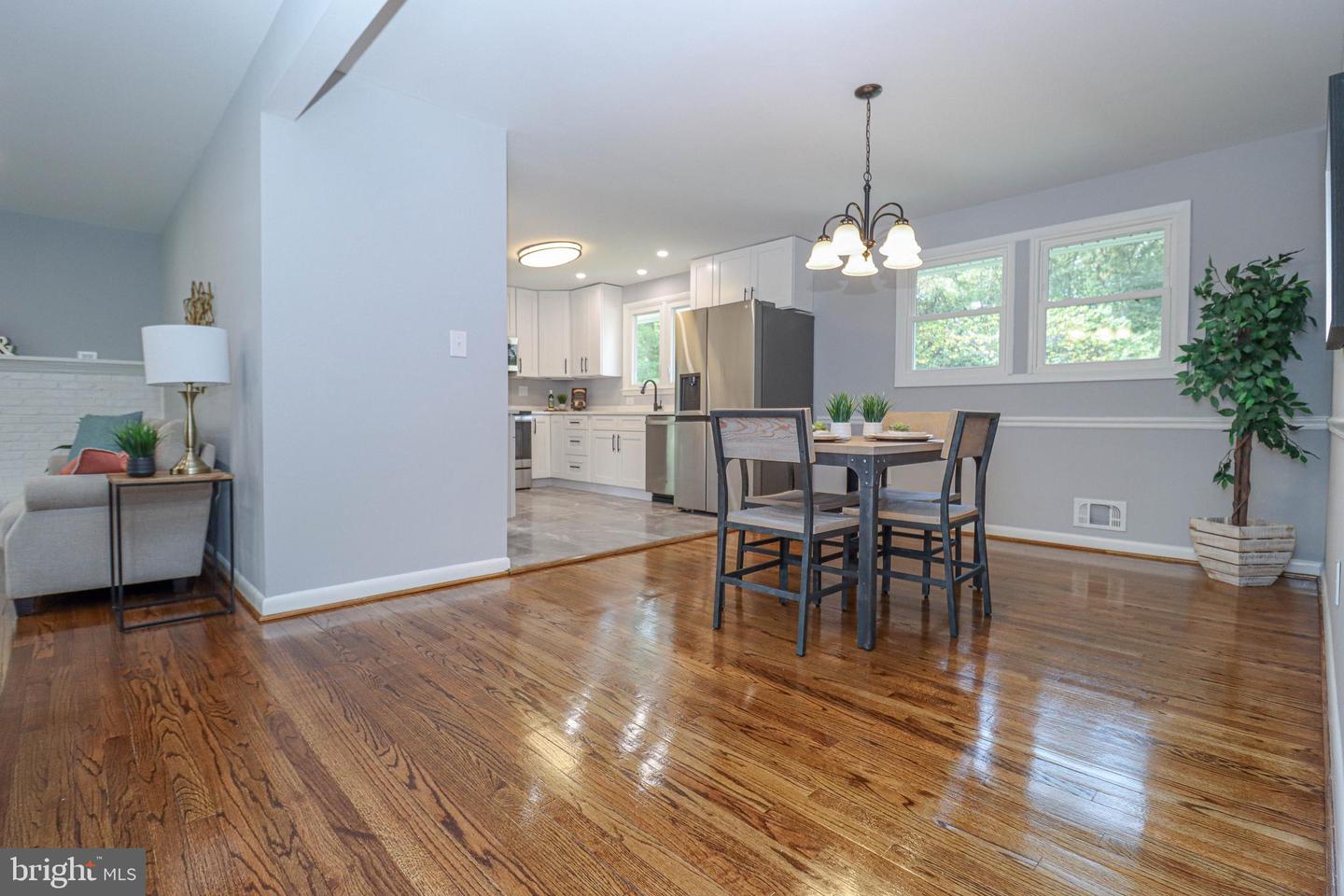 10206 Donleigh Dr