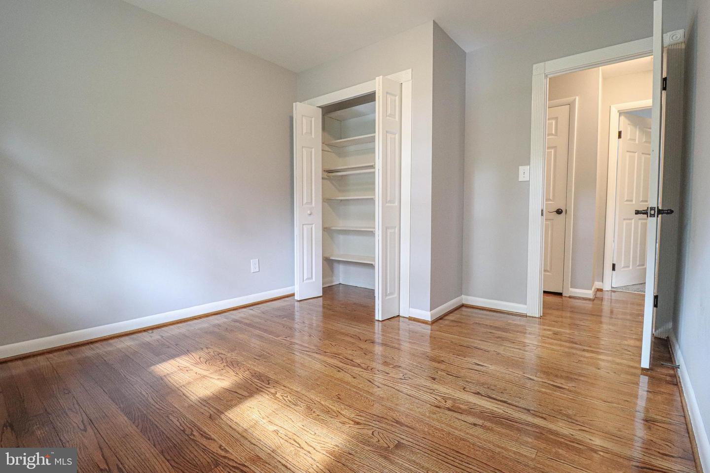 10206 Donleigh Dr