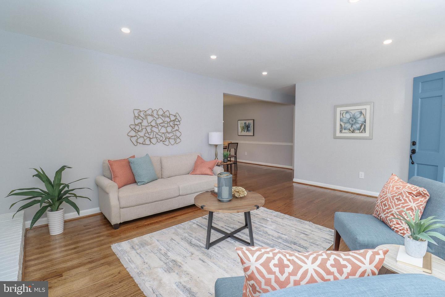 10206 Donleigh Dr
