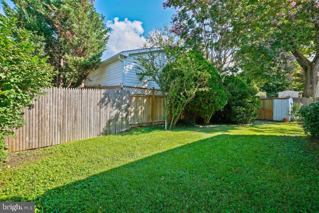 1525 Gridley Ln