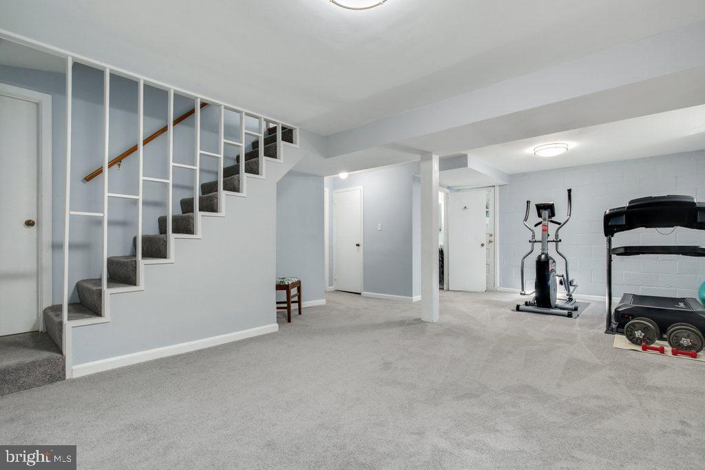 1525 Gridley Ln