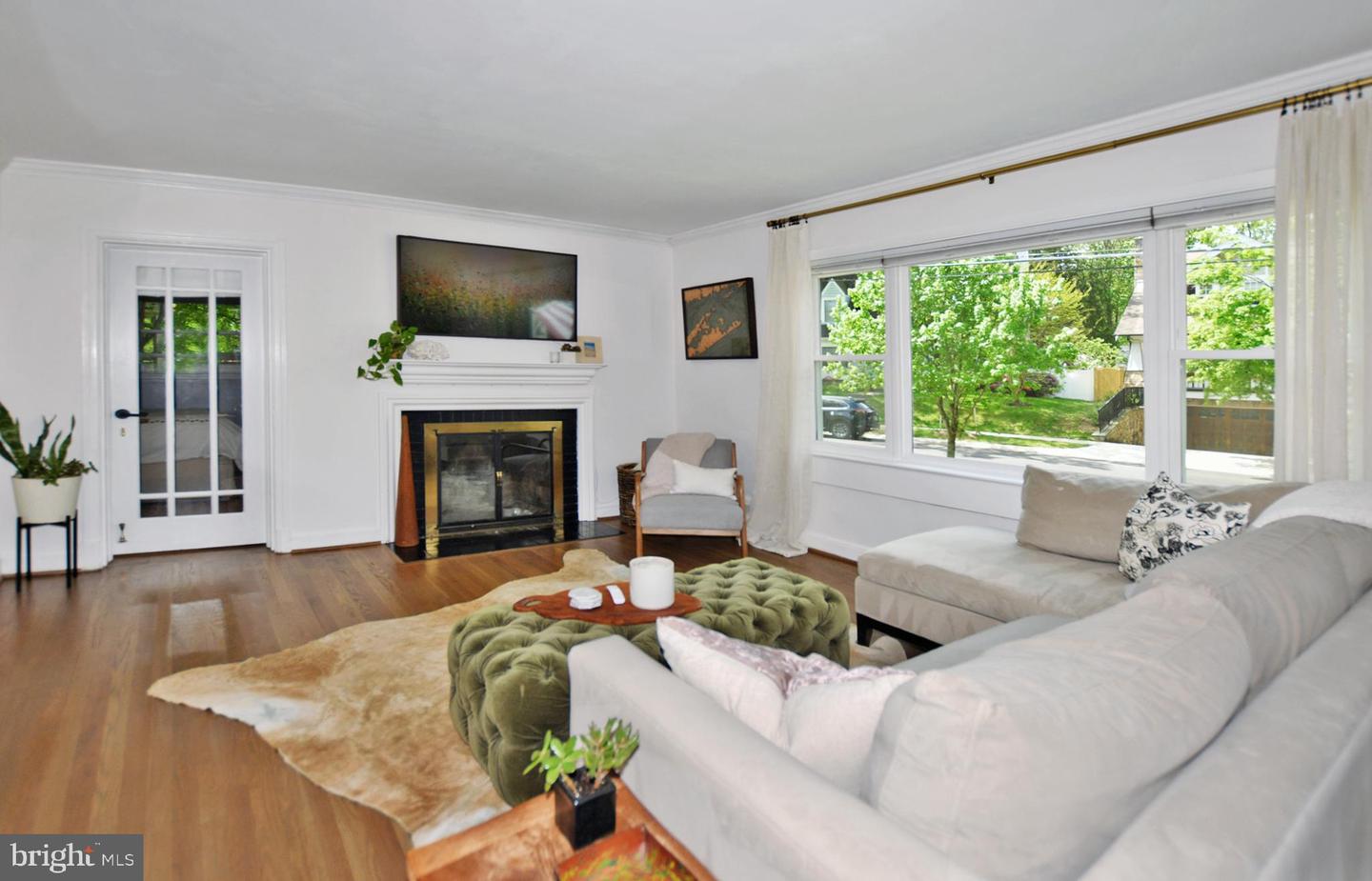 5219 Belvoir Dr