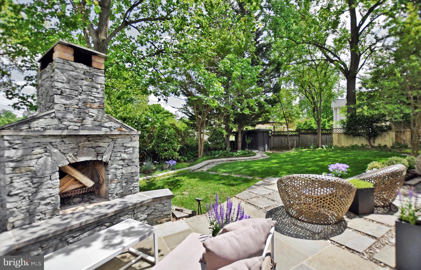 5219 Belvoir Dr