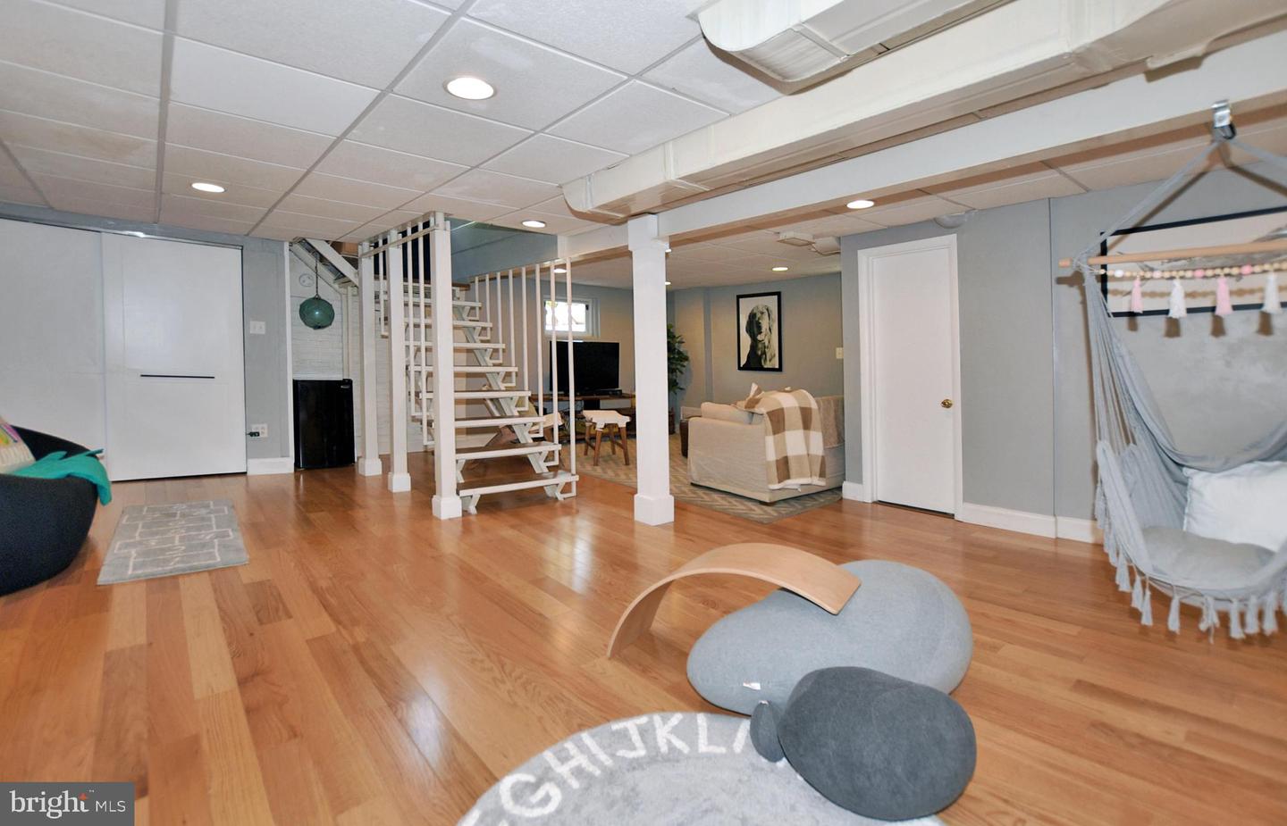 5219 Belvoir Dr