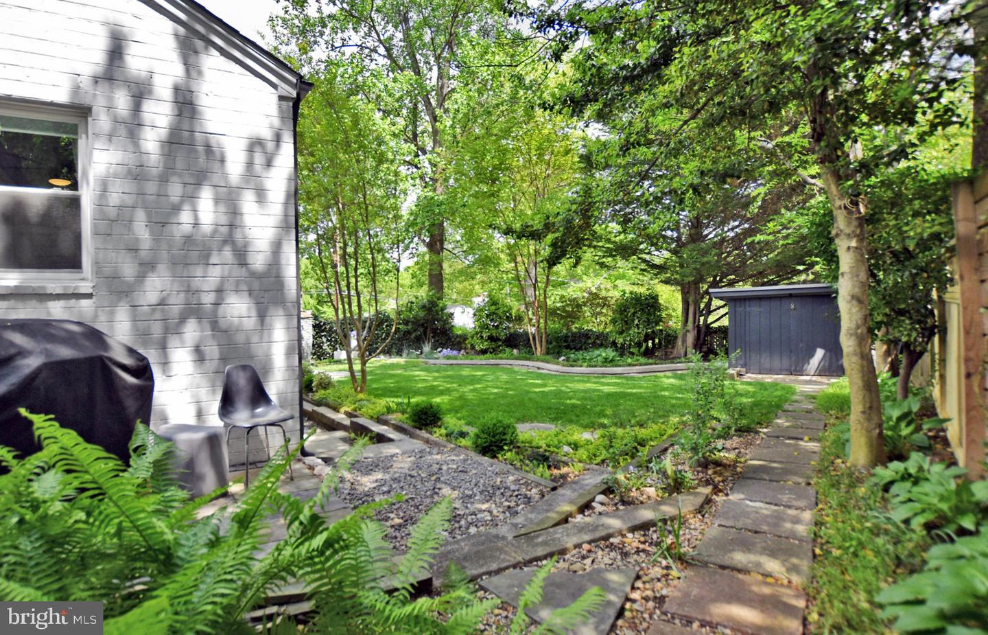 5219 Belvoir Dr