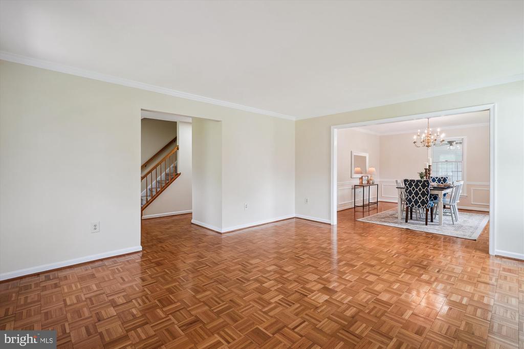 7300 NEEDWOOD ROAD