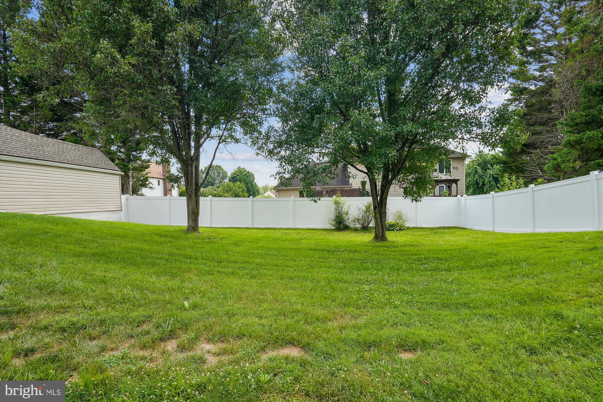 7300 NEEDWOOD ROAD