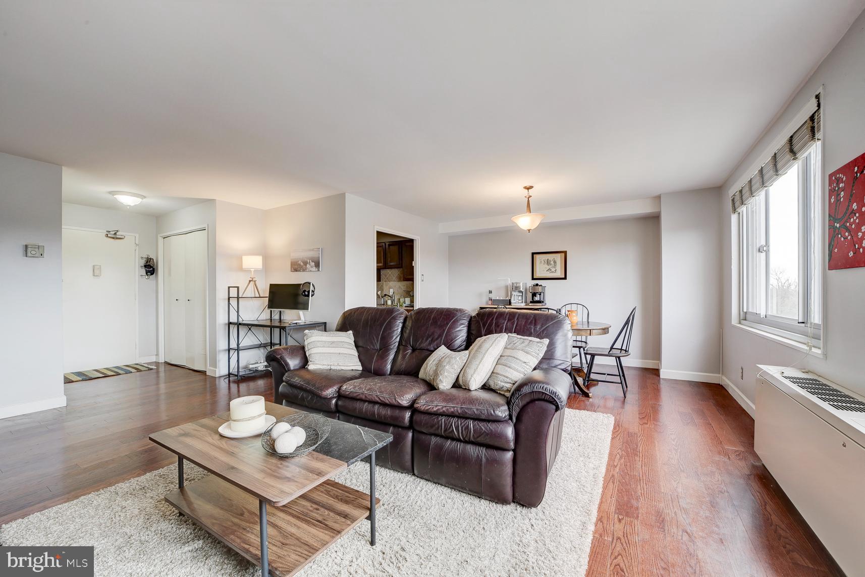 1900 LYTTONSVILLE ROAD 1105