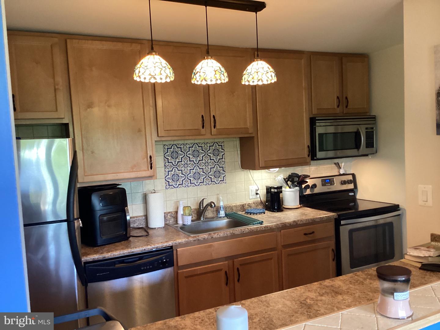 6308 Hil Mar Dr #8-9