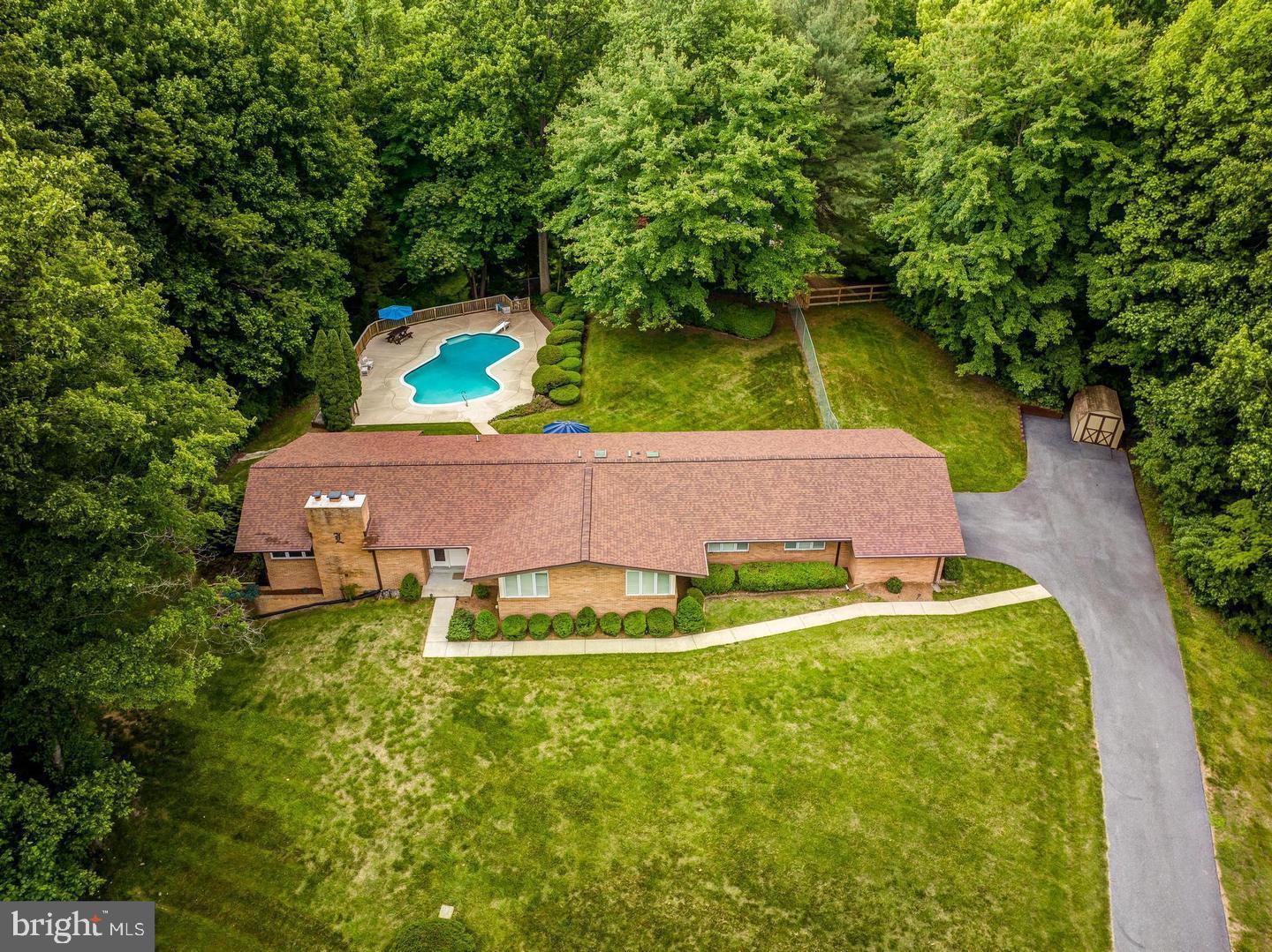 229 King James Rd