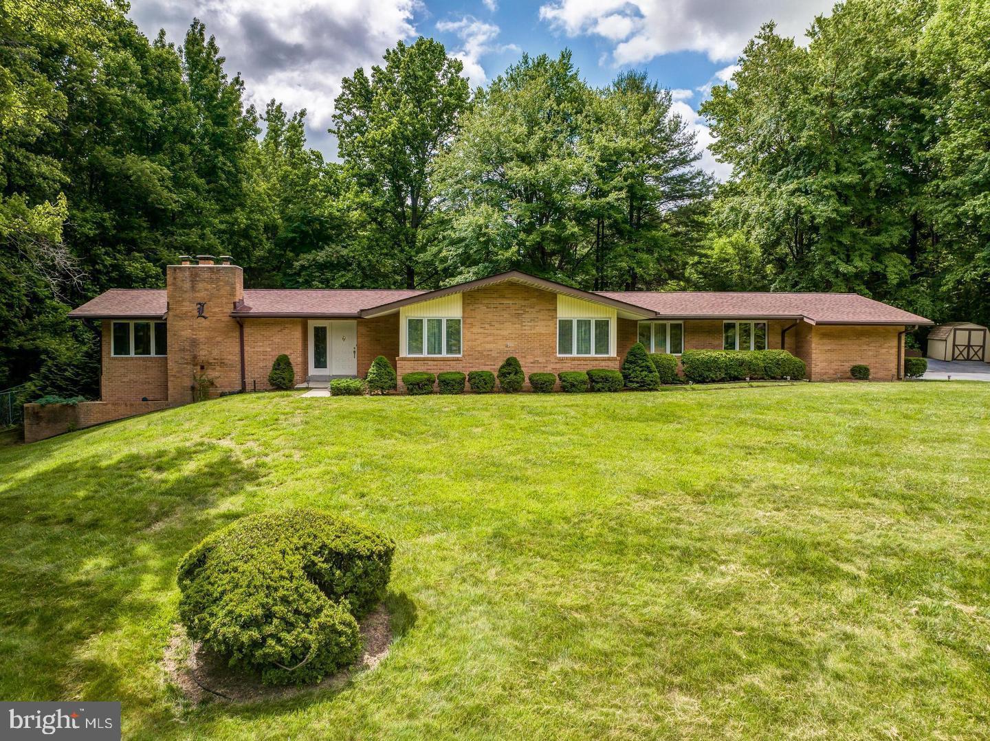 229 King James Rd
