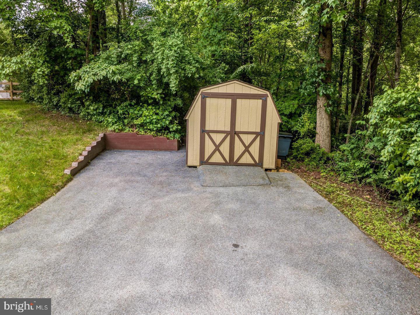 229 King James Rd