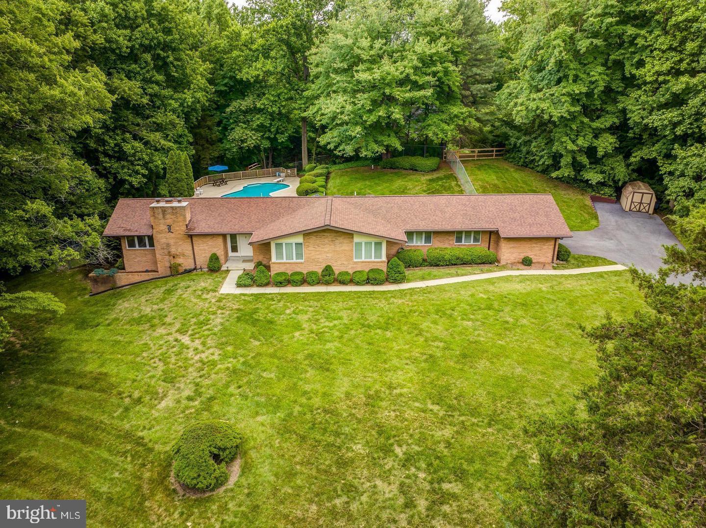 229 King James Rd