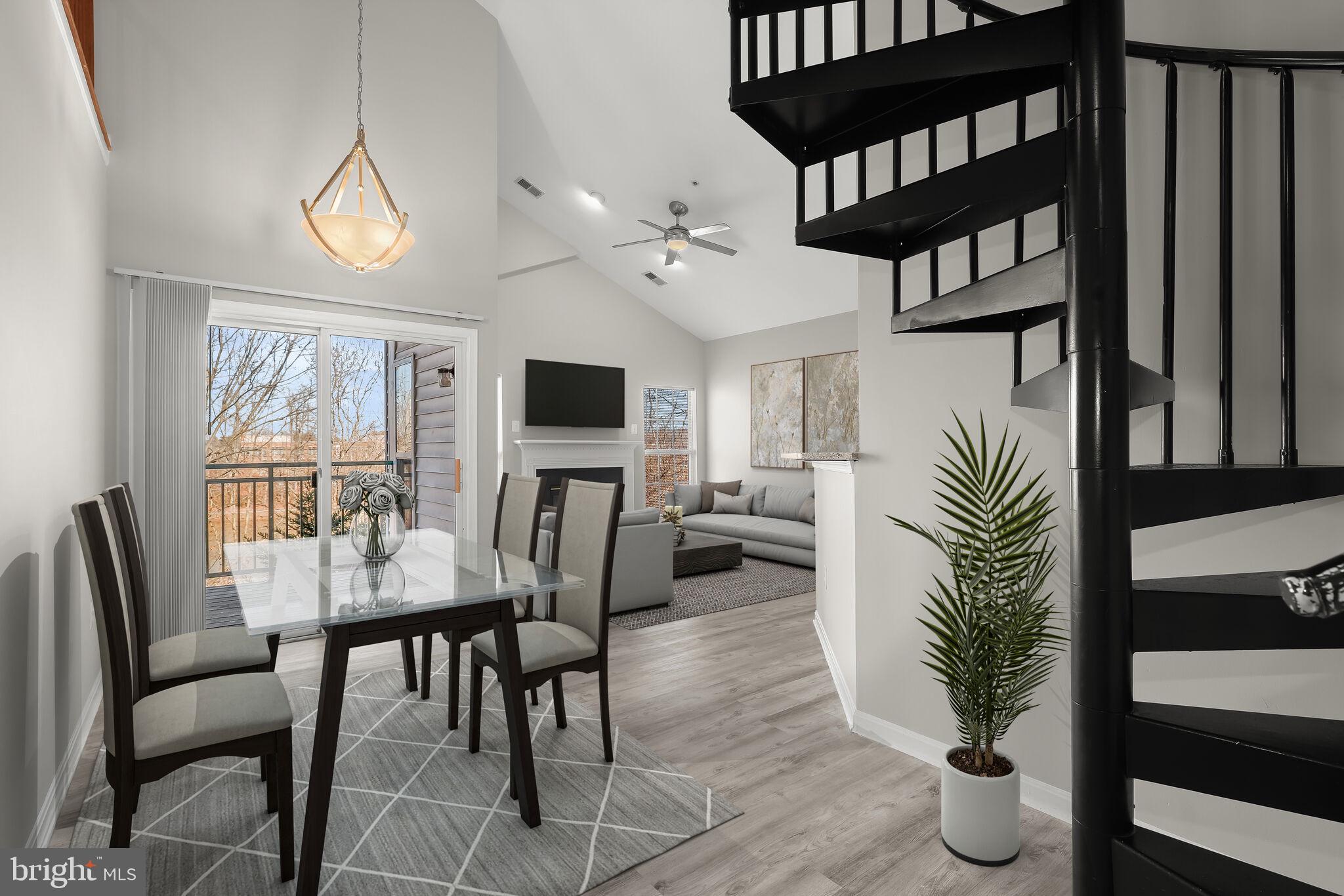 15614 Everglade Ln #406