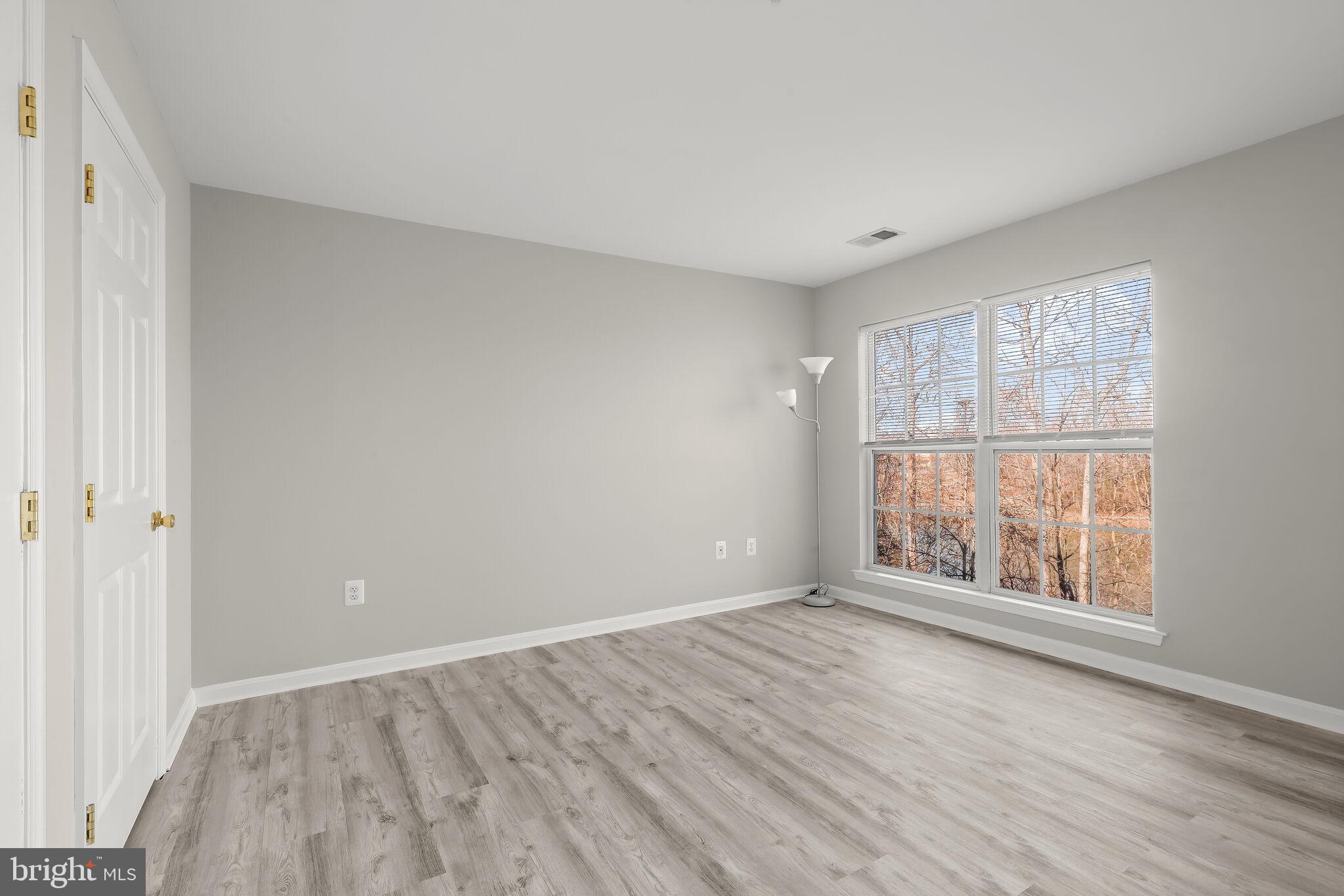 15614 Everglade Ln #406