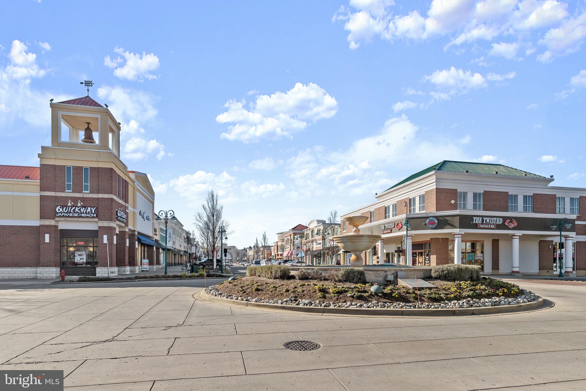 15614 Everglade Ln #406