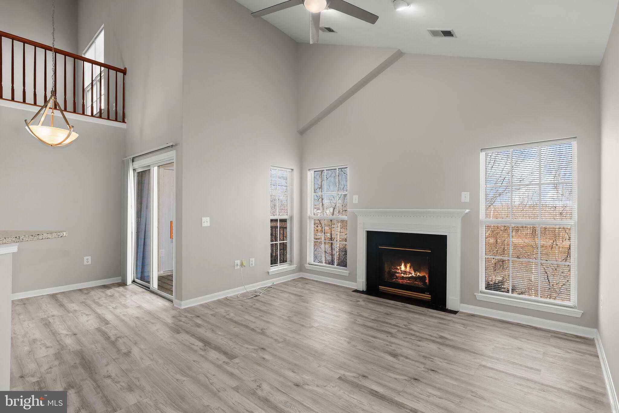 15614 Everglade Ln #406