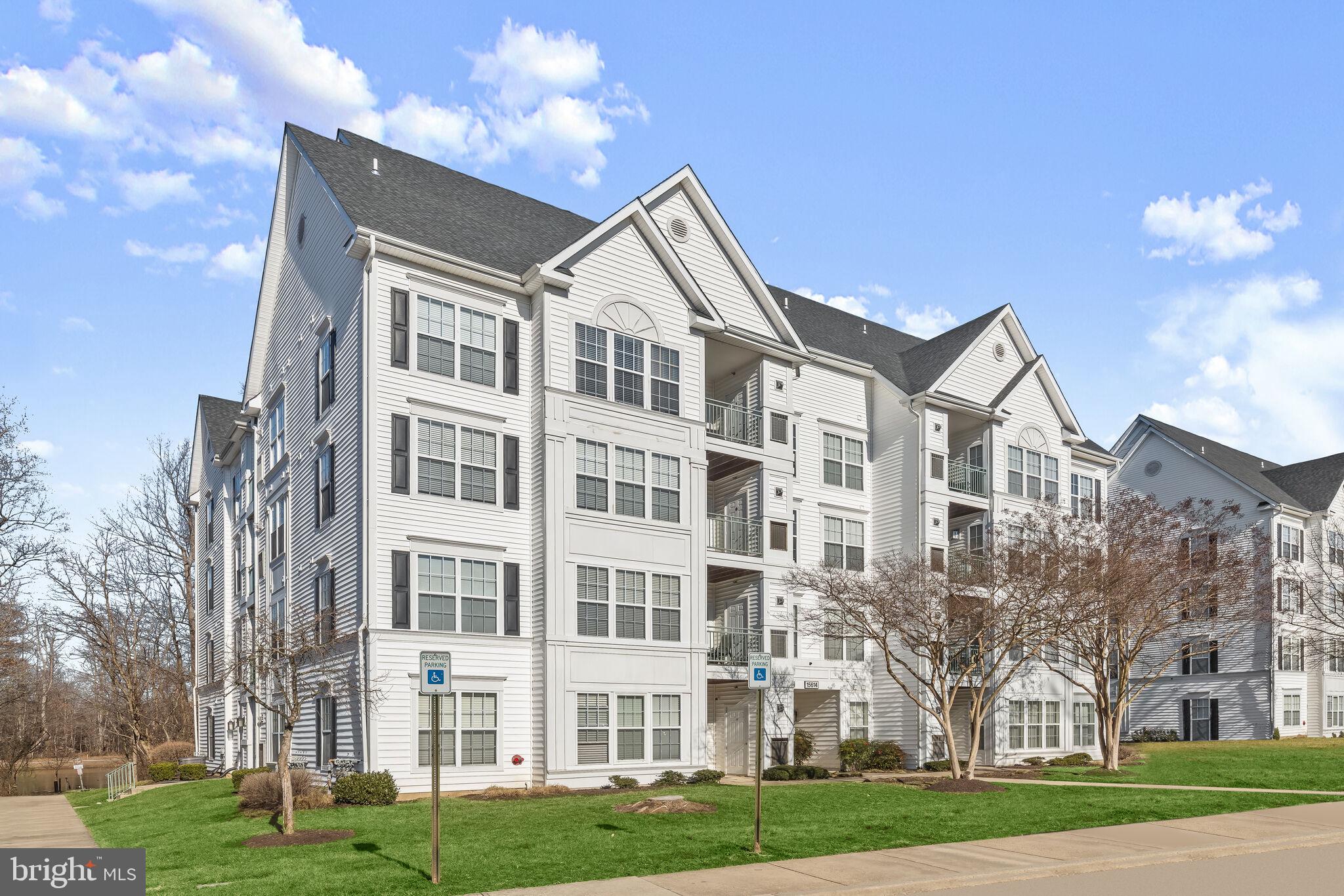 15614 Everglade Ln #406