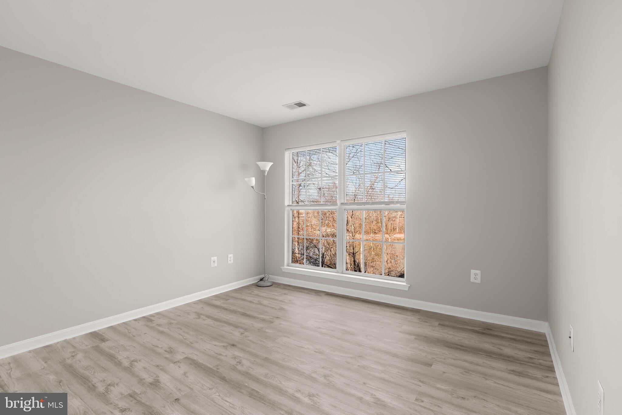 15614 Everglade Ln #406