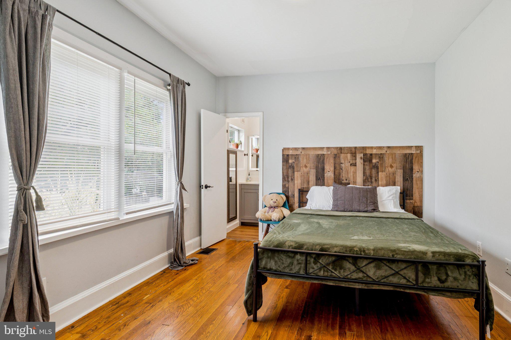1527 BEAVER HEIGHTS LANE
