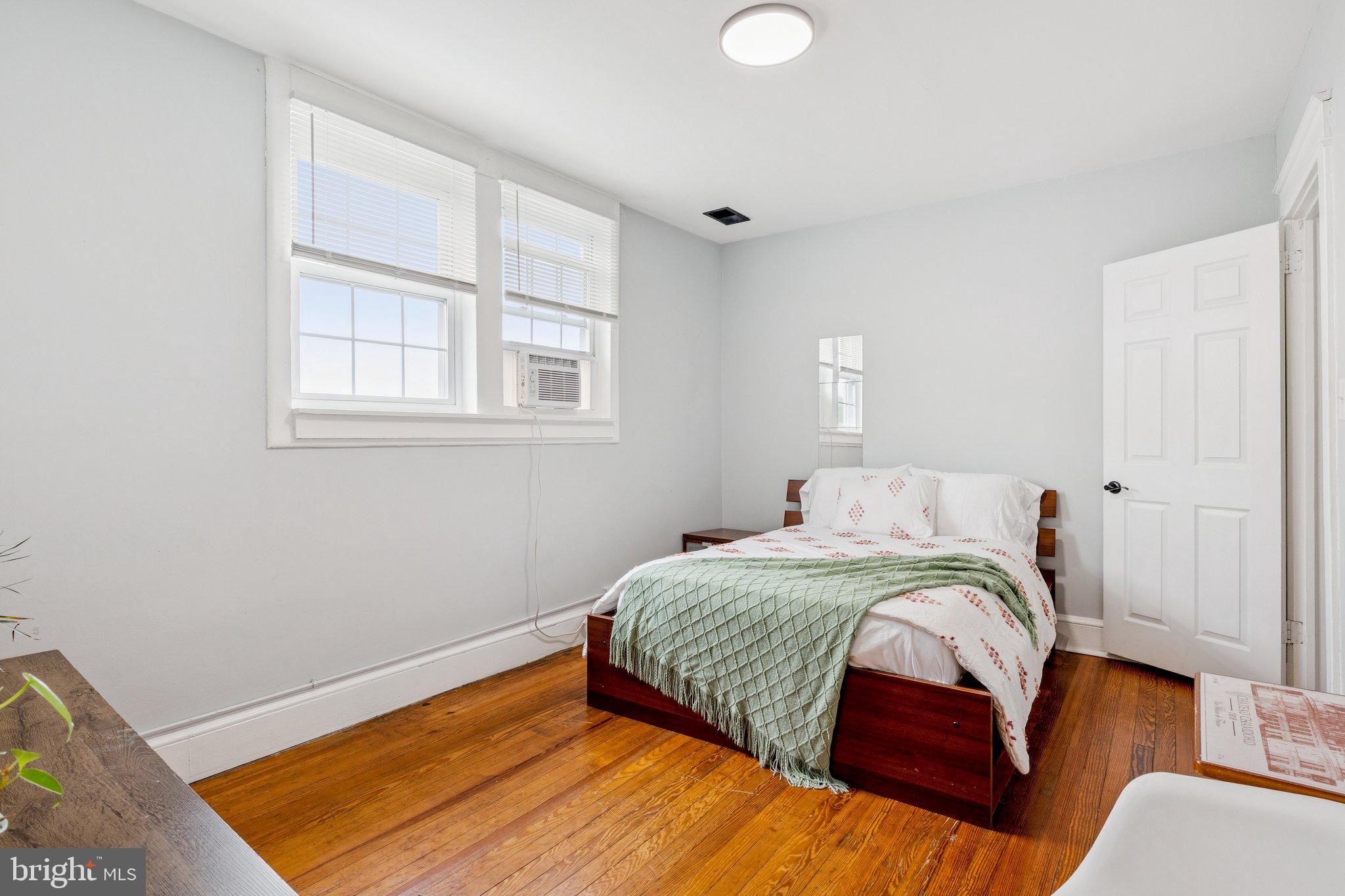 1527 BEAVER HEIGHTS LANE