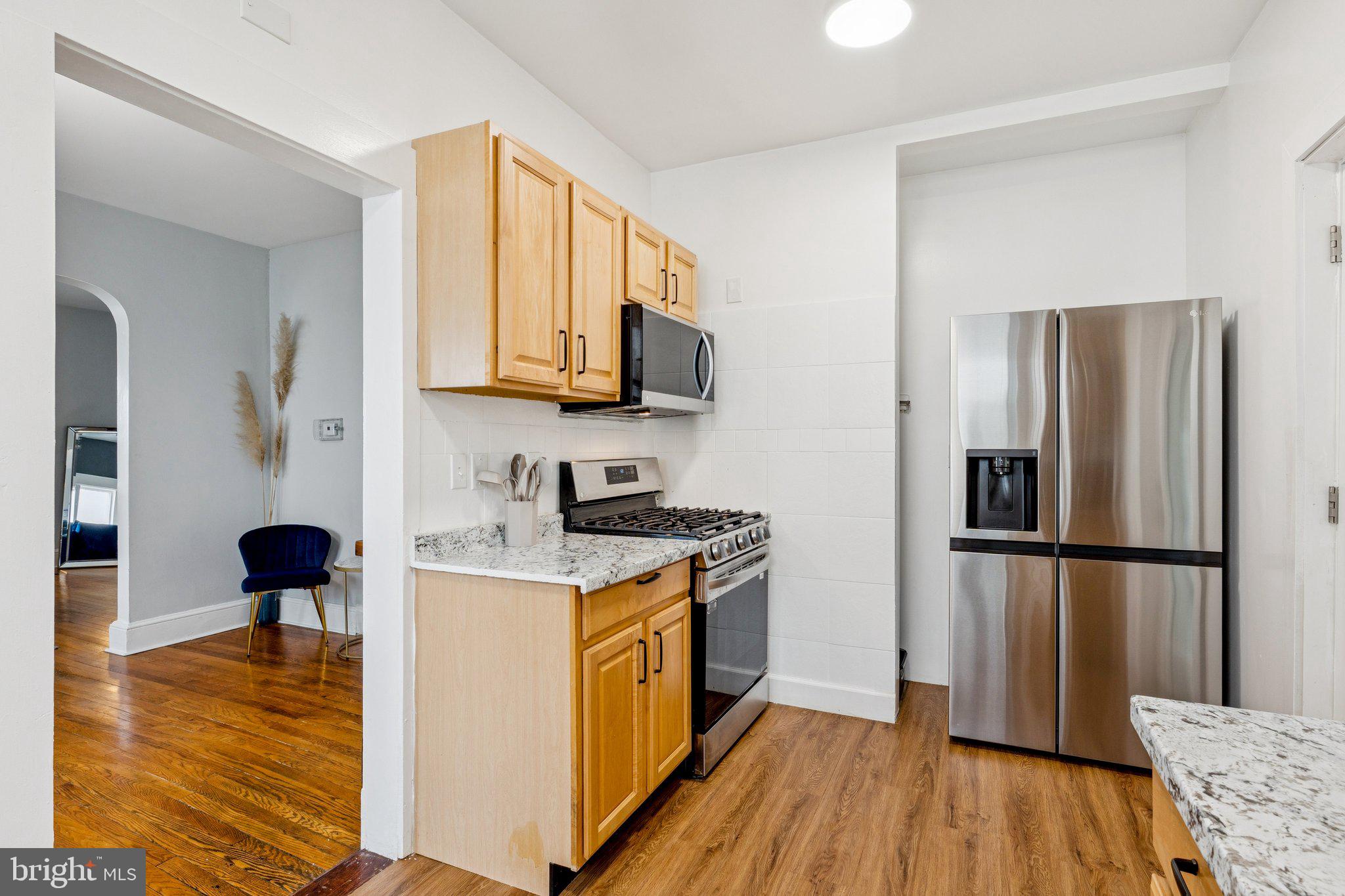 1527 BEAVER HEIGHTS LANE