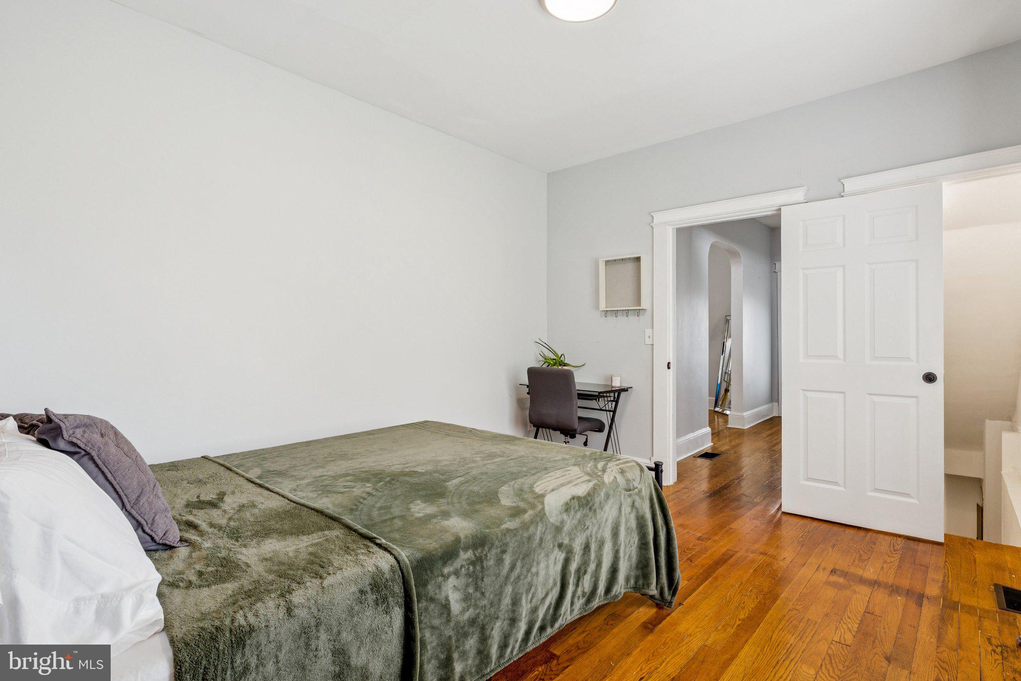 1527 BEAVER HEIGHTS LANE