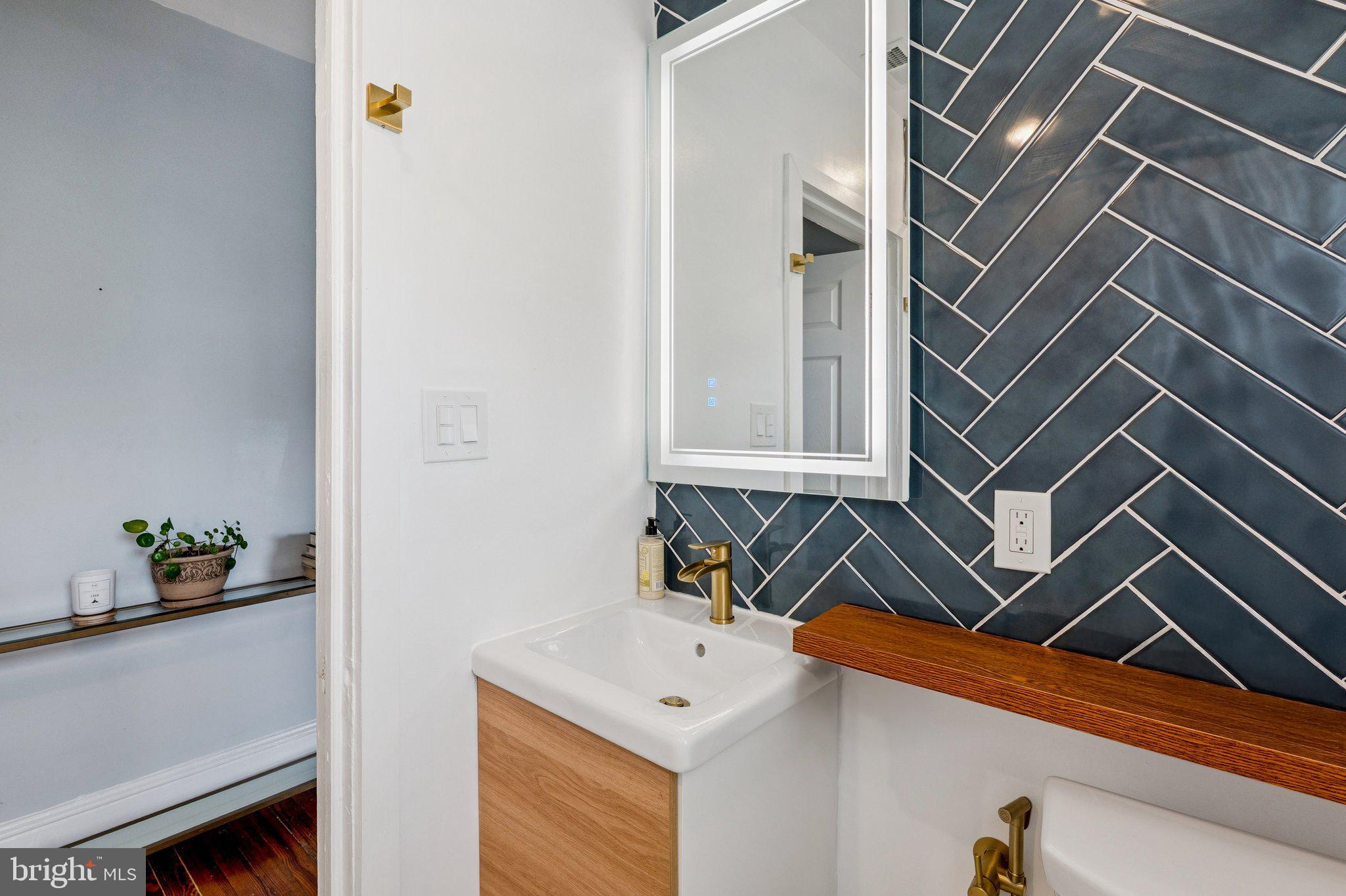1527 BEAVER HEIGHTS LANE