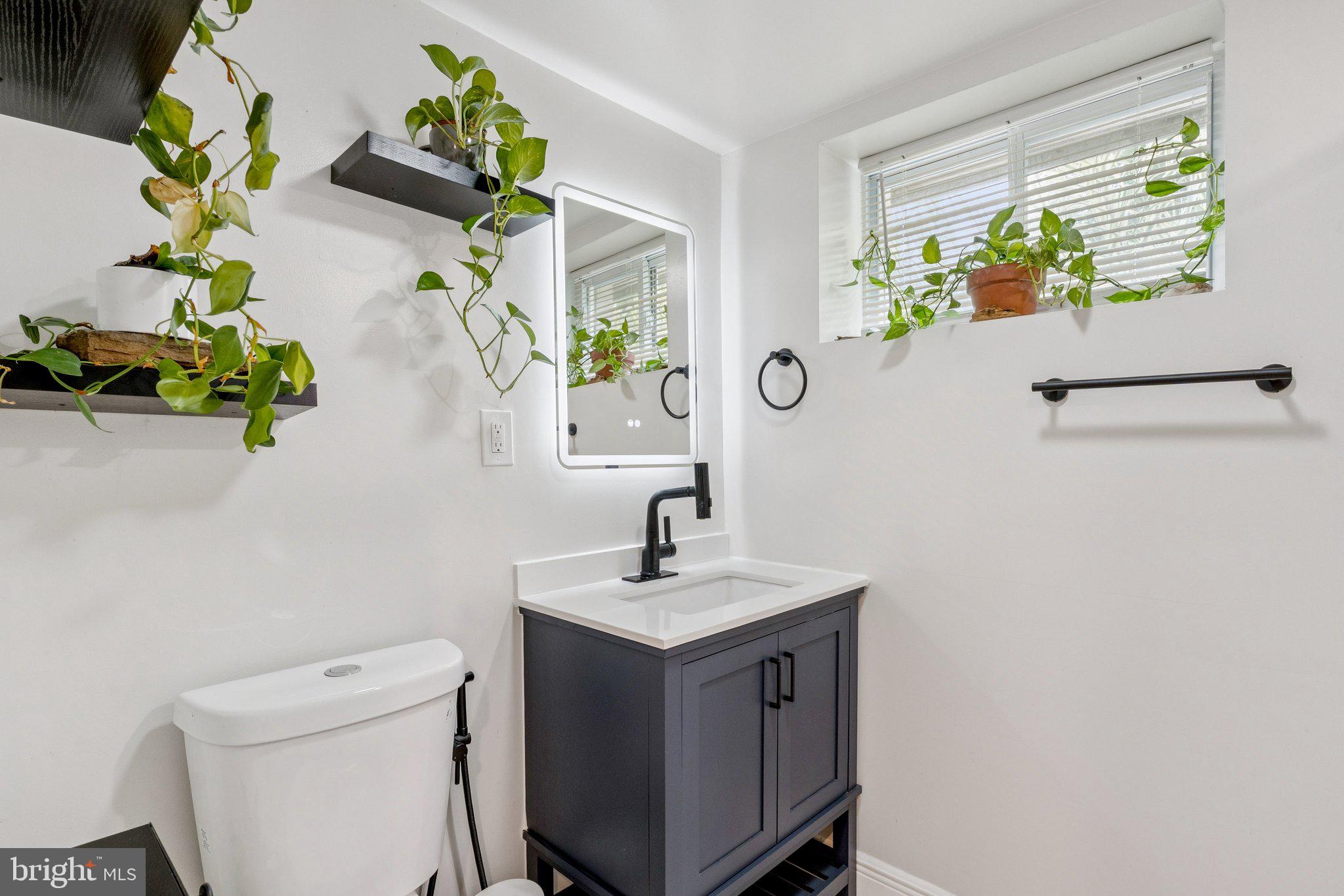 1527 BEAVER HEIGHTS LANE