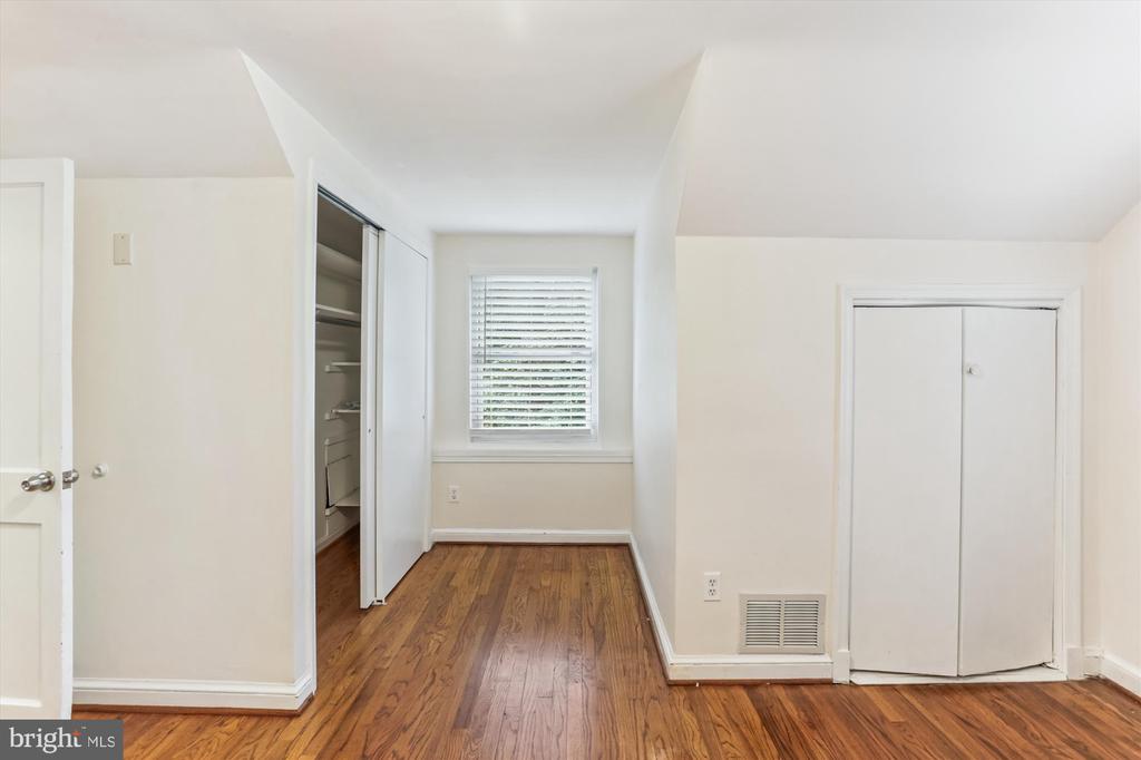 1505 DREXEL STREET
