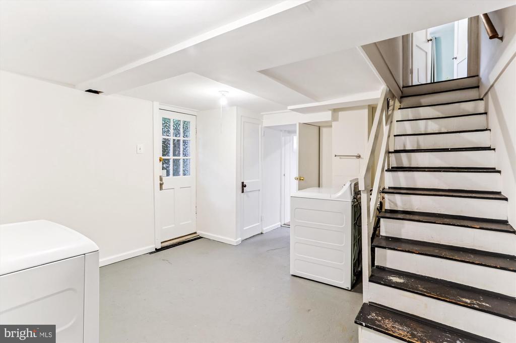 1505 DREXEL STREET