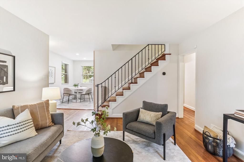 1505 DREXEL STREET