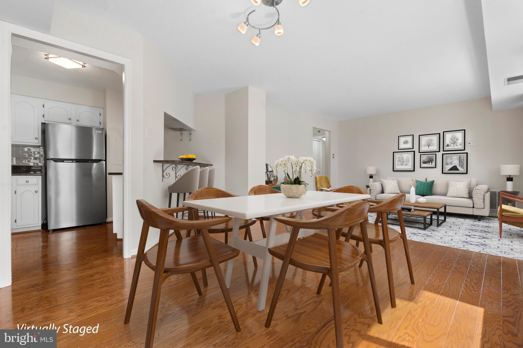 1301 N Courthouse Rd #907