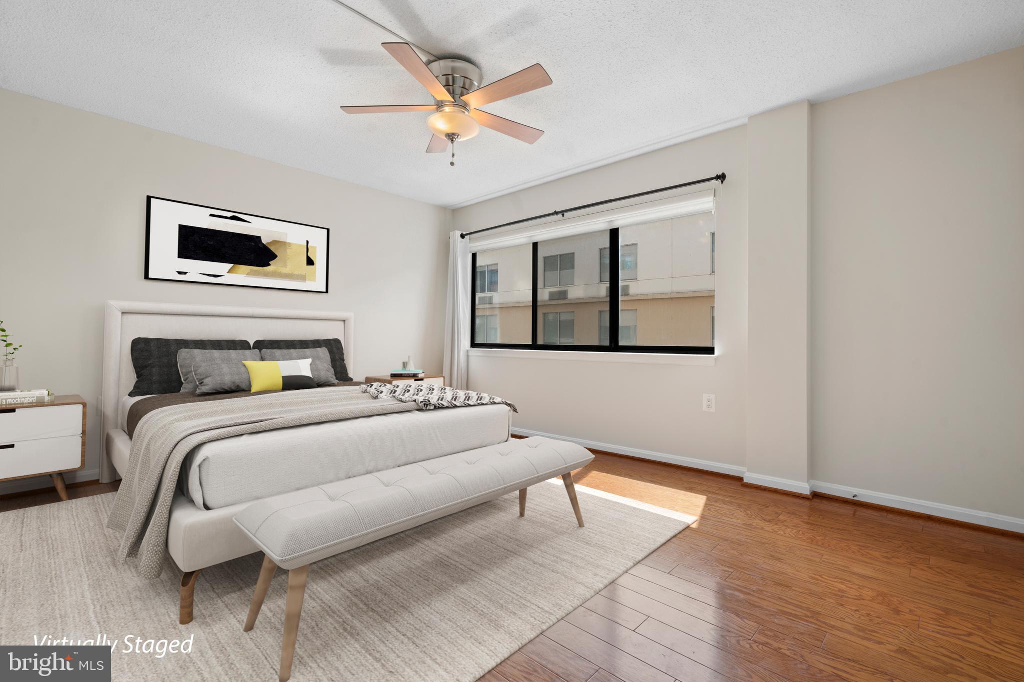 1301 N Courthouse Rd #907