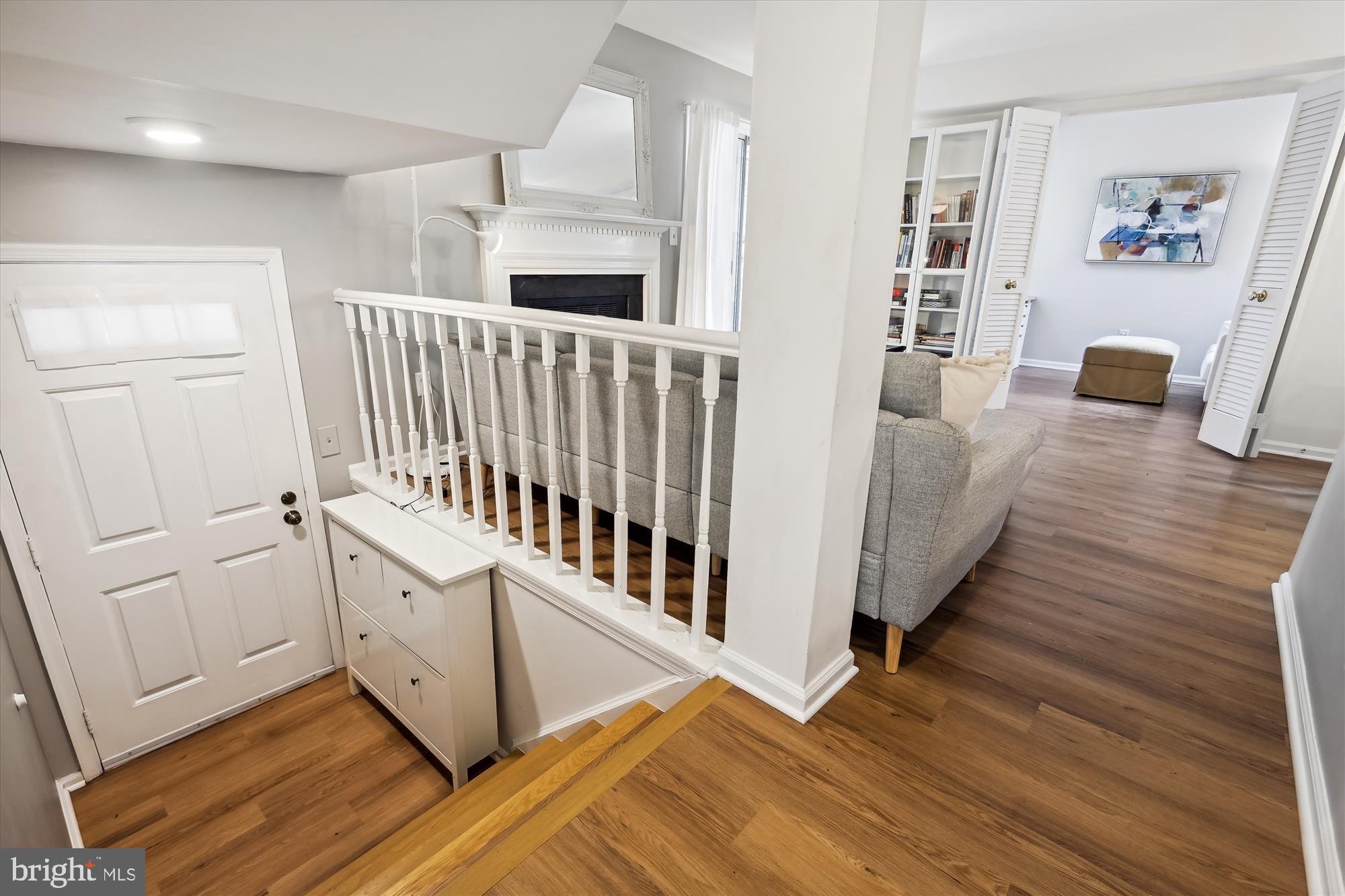 2805 S Woodrow St #E