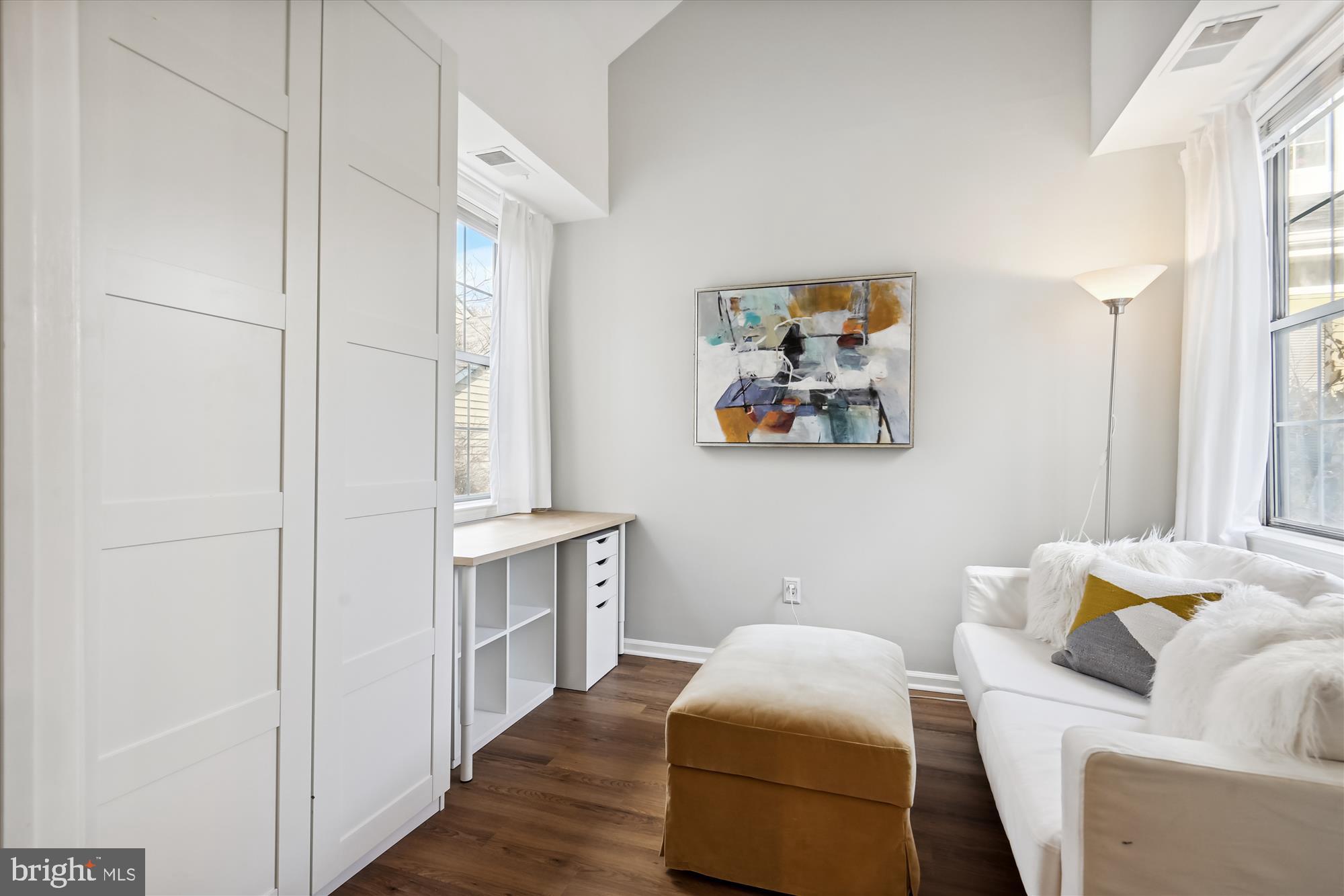 2805 S Woodrow St #E