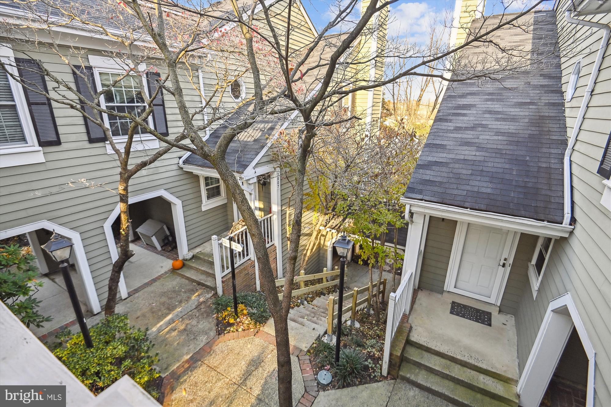 2805 S Woodrow St #E