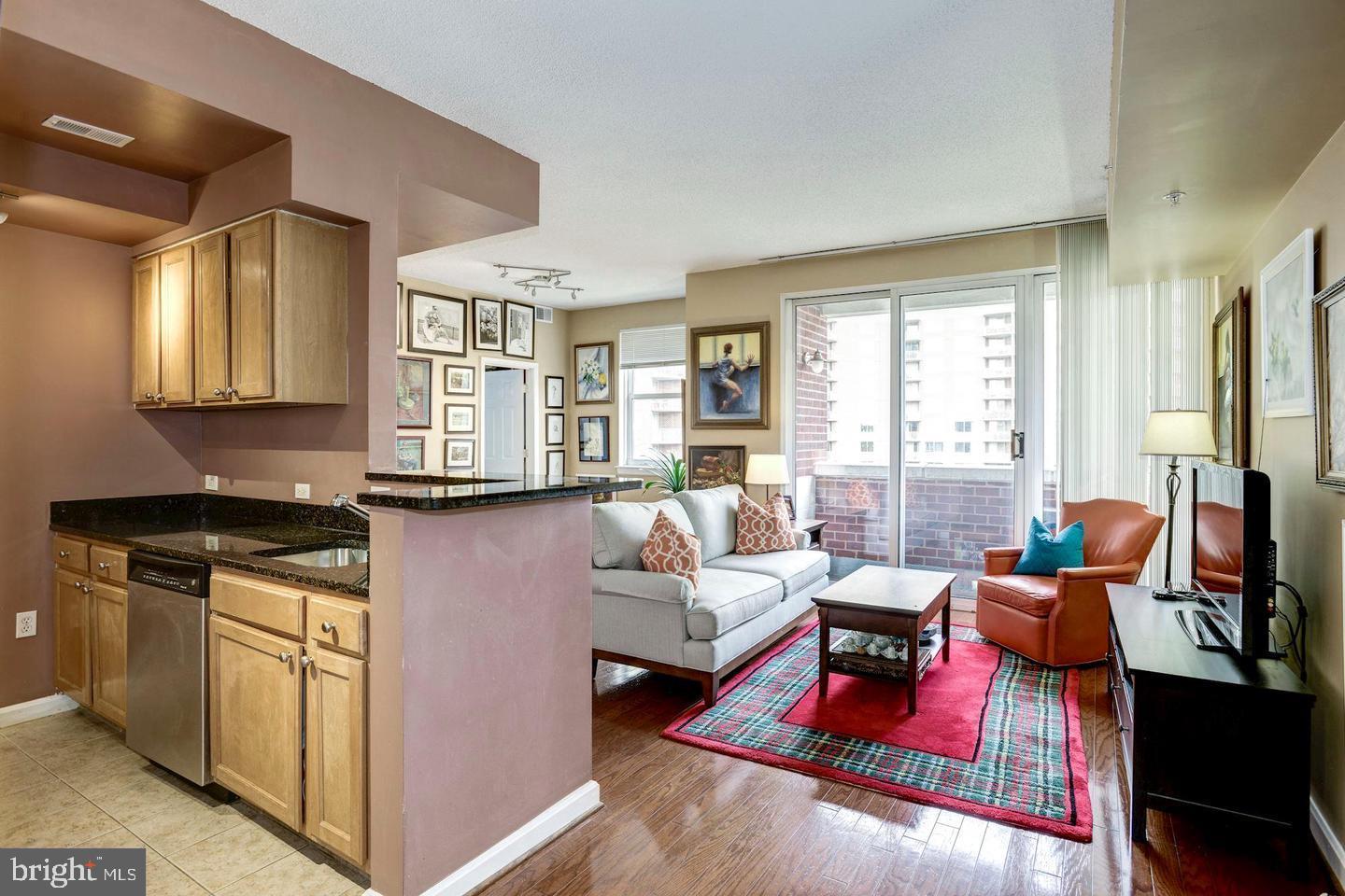 880 N POLLARD ST #1002