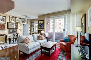 880 N POLLARD ST #1002