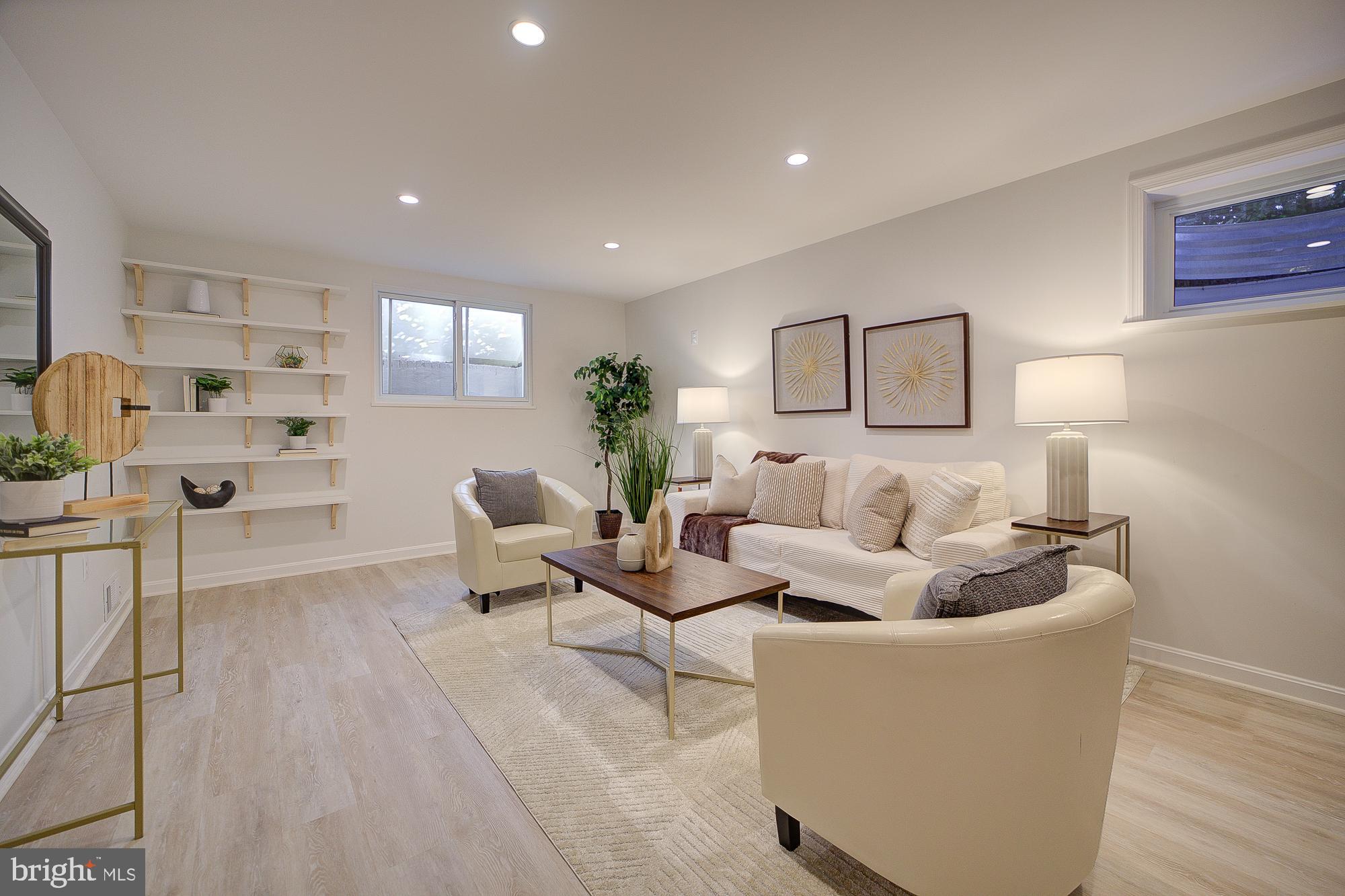 2045 N Brandywine St