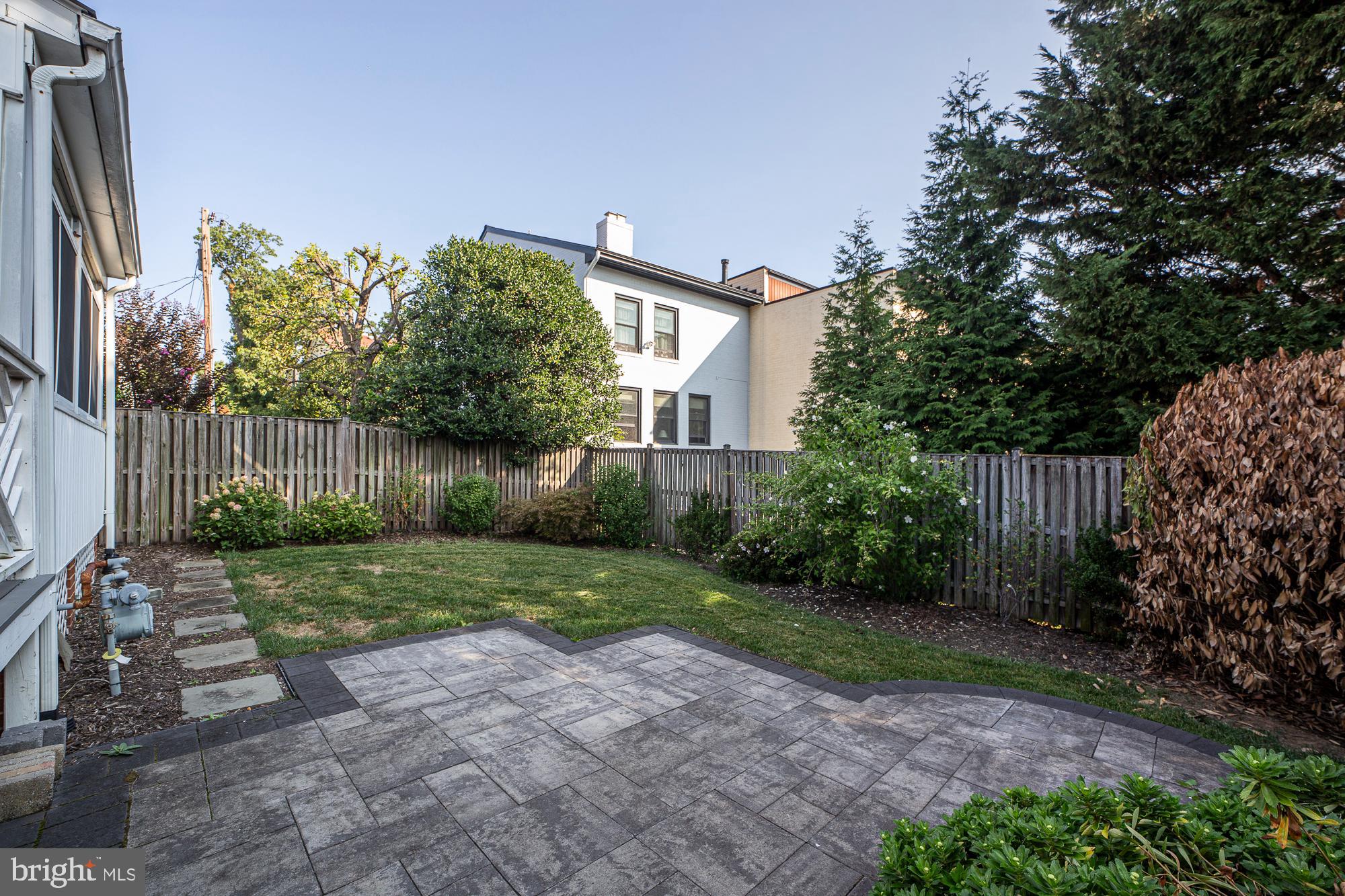 2045 N Brandywine St