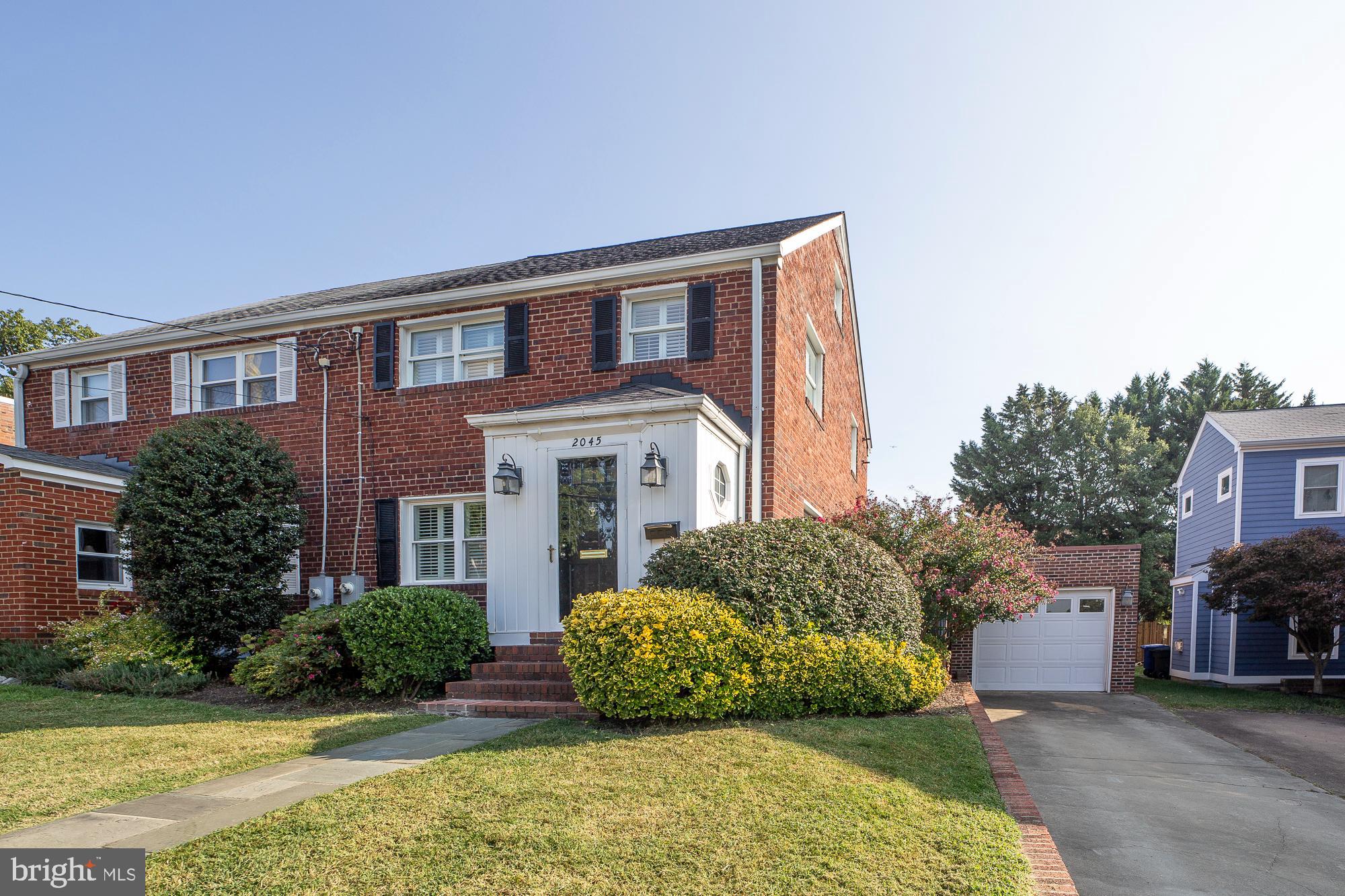 2045 N Brandywine St